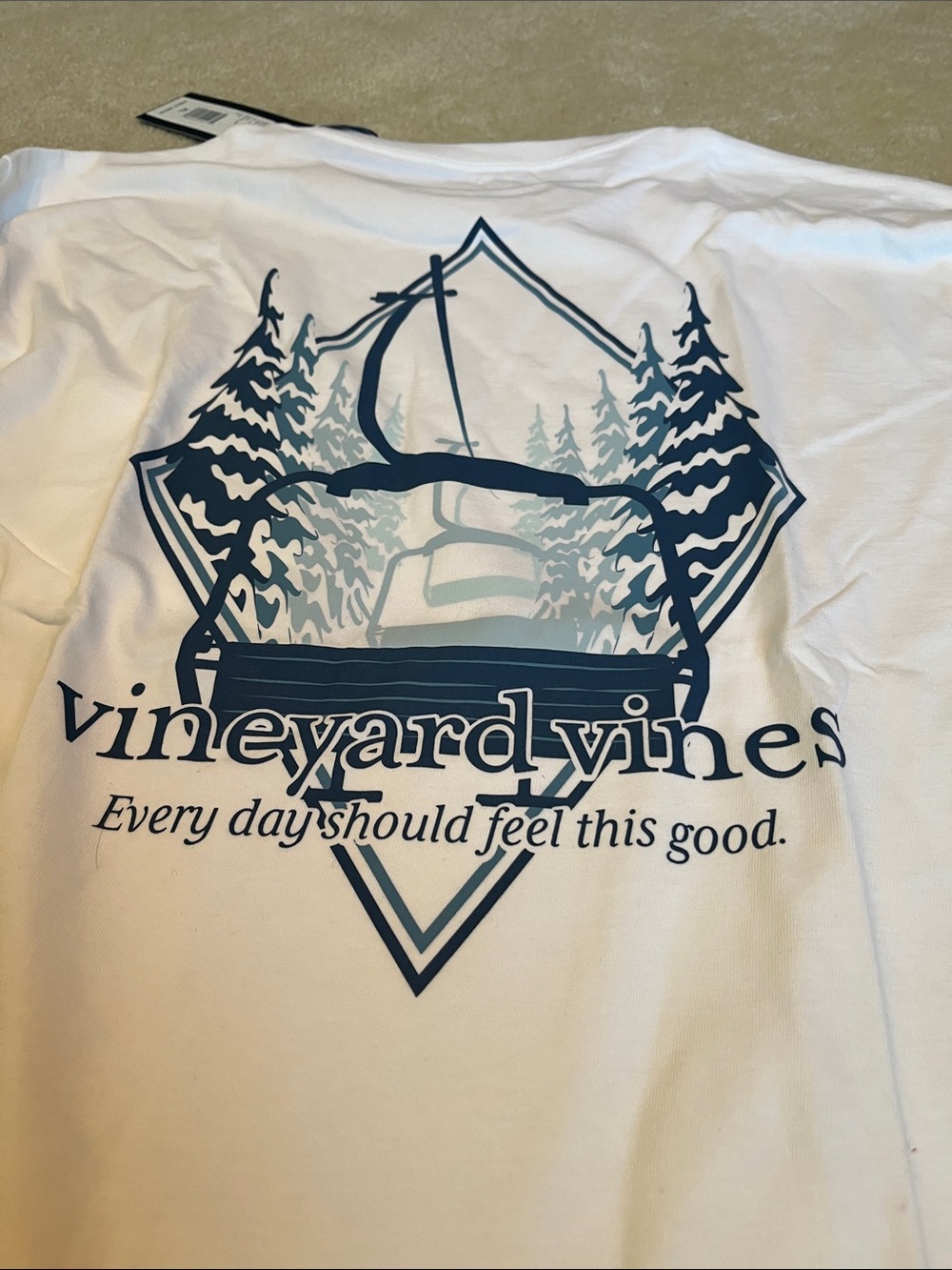 Vineyard Vines White Long-Sleeve Graphic Tee with Navy ski lift. XL. Men - Picture 3 of 9
